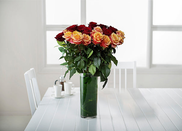 Mixed Red and Cherry Brandy Orange Roses Gift Box with Vase (ROA199)