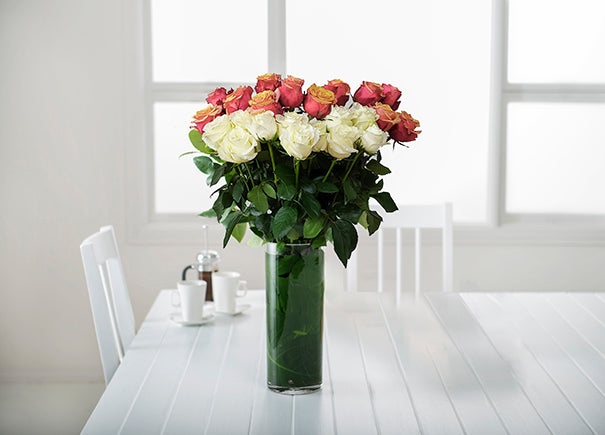 Mixed White and Cherry Brandy Orange Roses Gift Box with Vase (ROA194)