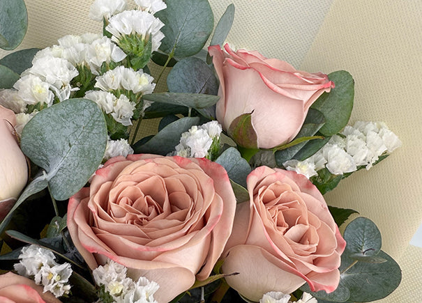 Cappuccino Cream Mixed Flower Bouquet