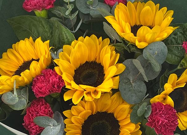 Sunshine Charm Mixed Flower Bouquet