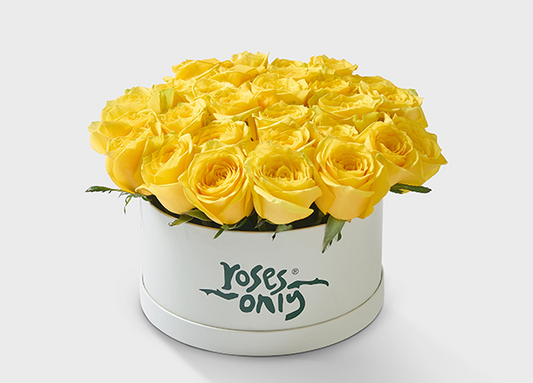 24 Yellow Roses in a Hat Box (ROA38-024)
