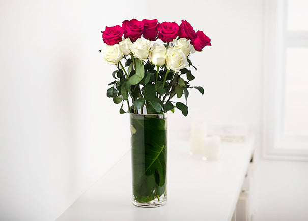 Mixed White and Bright Pink Roses Gift Box with Vase (ROA192)
