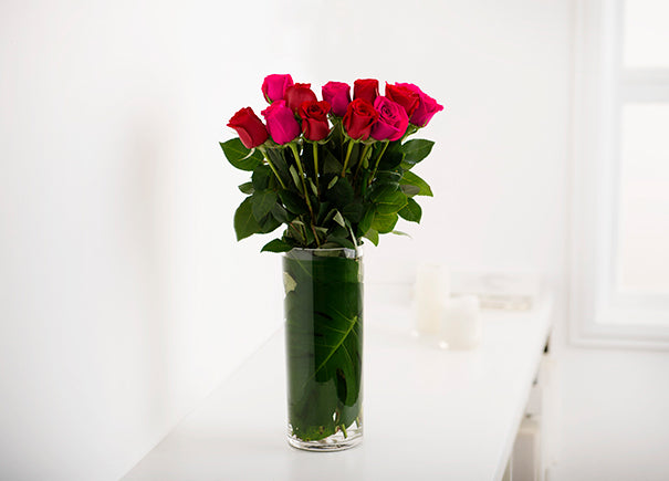 Mixed Red and Bright Pink Roses Gift Box with Vase (ROA197)