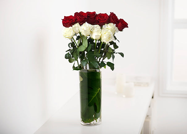 Mixed Red and White Roses Gift Box with Vase (ROA190)