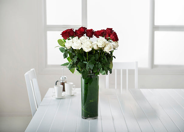 Mixed Red and White Roses Gift Box with Vase (ROA190)