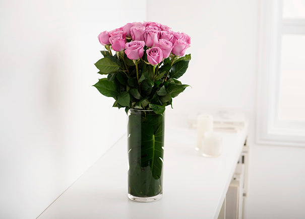 Mauve Purple Roses Gift Box with Vase (ROA187)