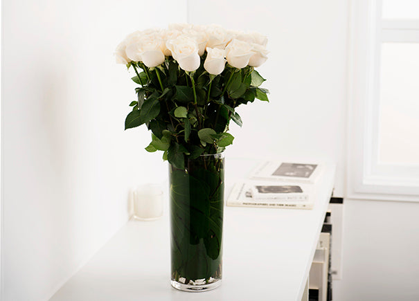 White Roses Gift Box with Vase (ROA186)