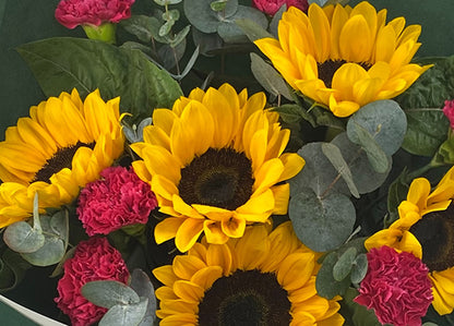 Sunshine Charm Mixed Flower Bouquet