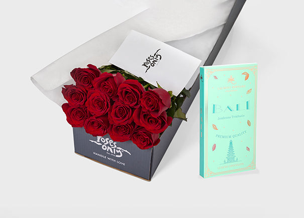 Red Roses with Laurent Bernard 70% Dark Chocolate Origin Bar (ROA329)