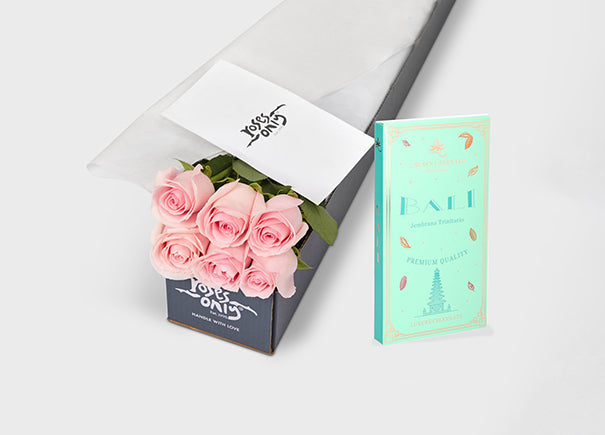 Light Pink Roses with Laurent Bernard 70% Dark Chocolate Origin Bar (ROA330)