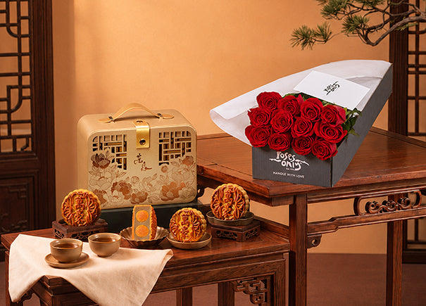 Red Rose Signature Gift Box x Marriott Singapore Assorted Baked Mooncakes 4pcs Gift Set