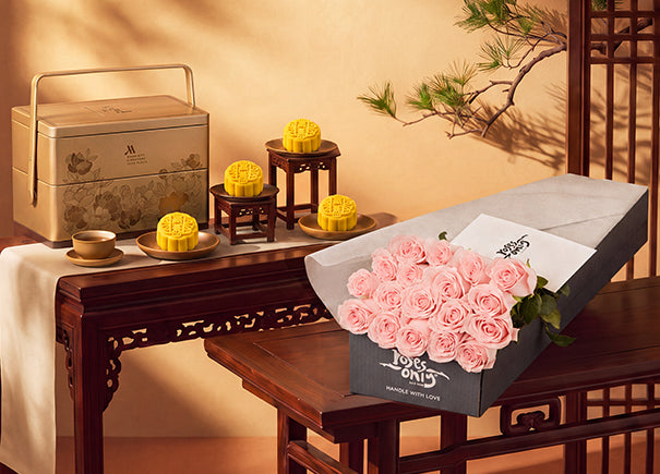 Pink Rose Signature Gift Box x Marriott Singapore Mao Shan Wang Durian Premium Snowskin Mooncakes 8pcs Gift Set