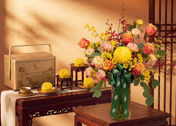 Golden Harmony Arrangement x Marriott Singapore Mao Shan Wang Durian Premium Snowskin Mooncakes 8pcs Gift Set