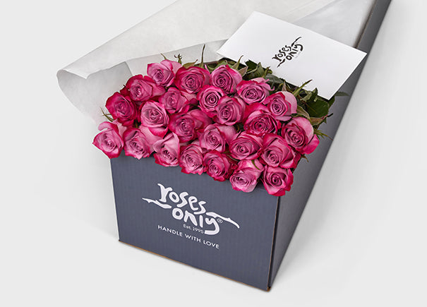 Mauve Two-Toned Roses Gift Box 24 (ROA05-024)