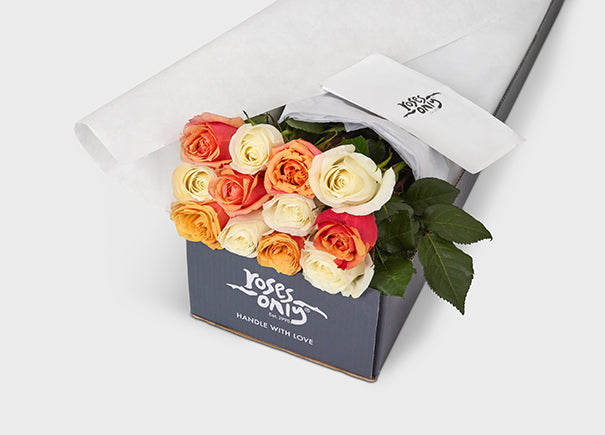 Mixed White And Cherry Brandy Orange Roses Gift Box (ROA137)