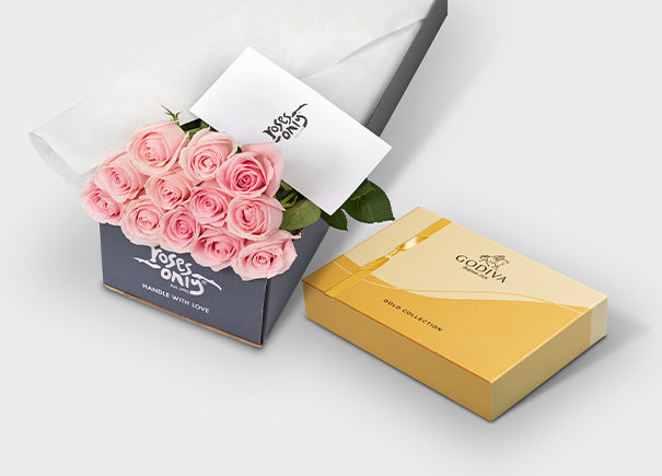 Light Pink Roses with Godiva Gold Collection Chocolate Gift Box (ROA148)