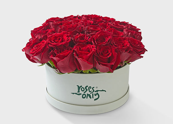 36 Red Roses in a Hat Box (ROA35-036)