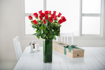 Red Roses Gift Box with Vase (ROA16)