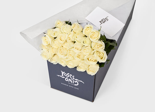White Roses Gift Box 30 (ROA04-030)