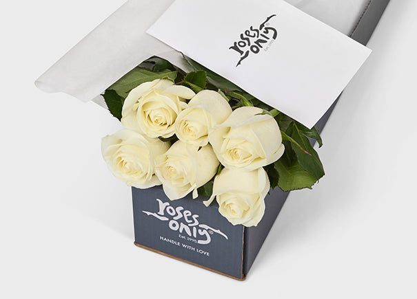 White Roses Gift Box 6 (ROA04-006)